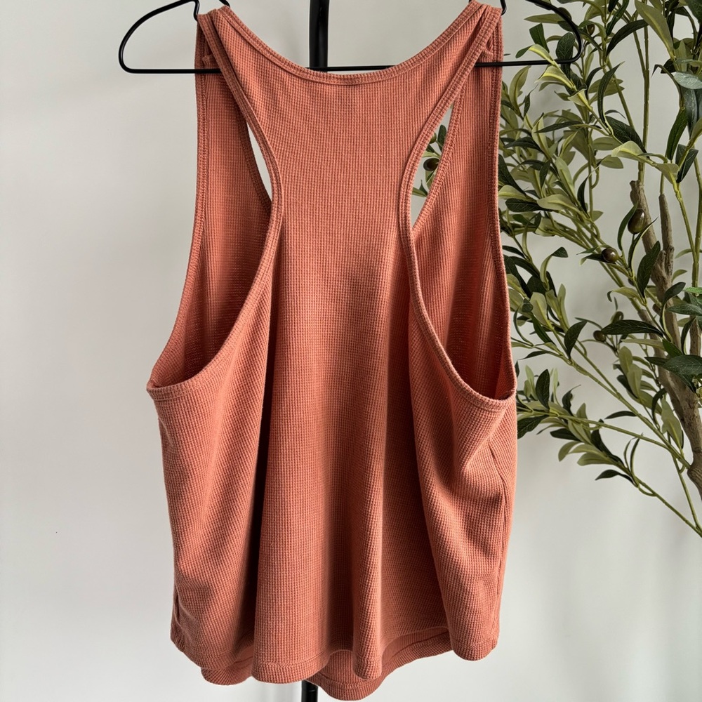 • [Old Navy] Racerback • - Picture 8 of 12